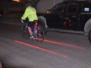 Biciklo LED stražnje svjetlo s laserskim markerom