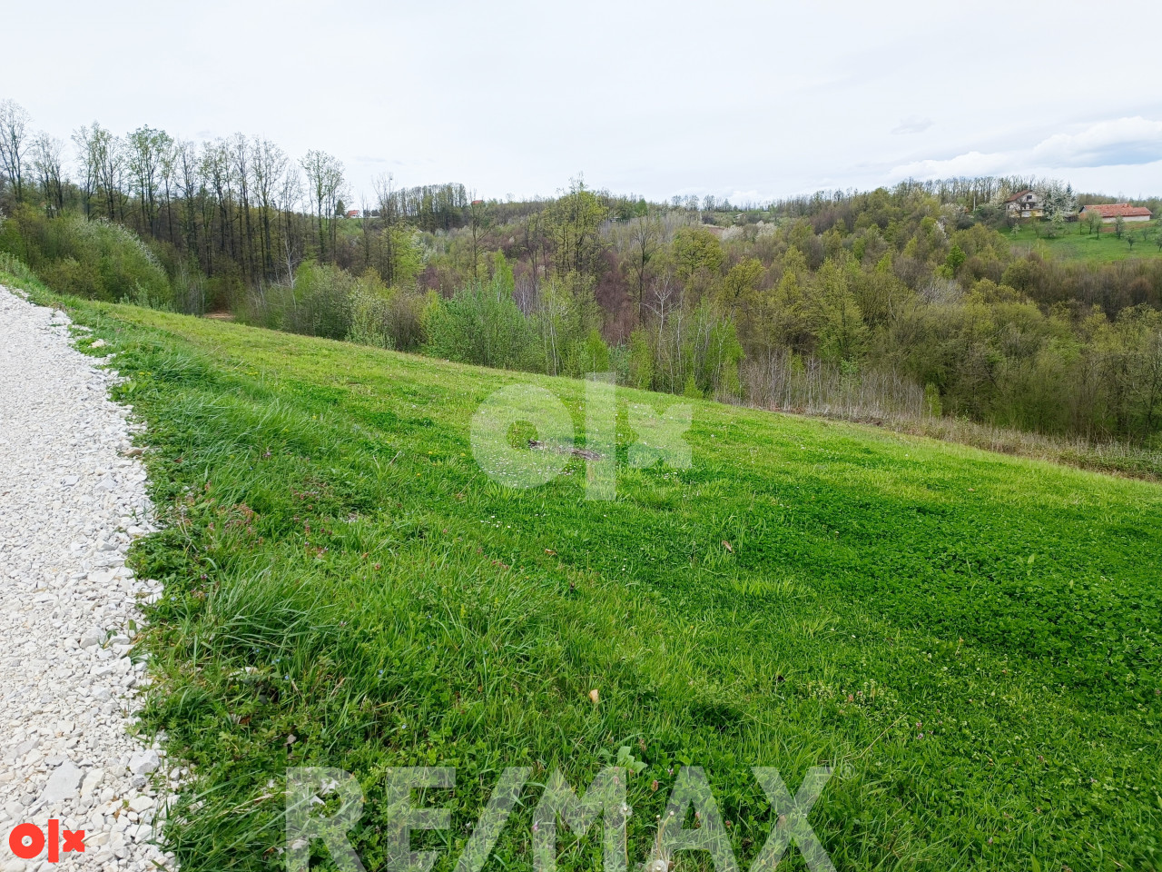 Prodaje se zemljište od 5251m2 u Motikama