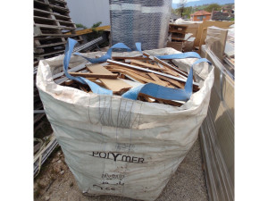 Otpad / škart / ogrijev iverica medijapan cca 1.2 m3