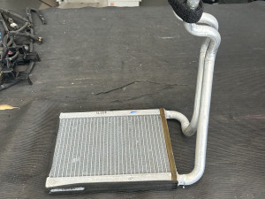 HYUNDAI TUCSON IX35 2016 MALI HLADNJAK VODE KABINE