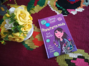 Skroz Lusi Planetarna moda