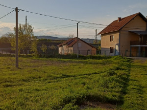 PROPERTY FOR SALE - 2 HOUSES + LARGE LAND PLOT - DOBOJ (Prizrenska Street) photo 4
