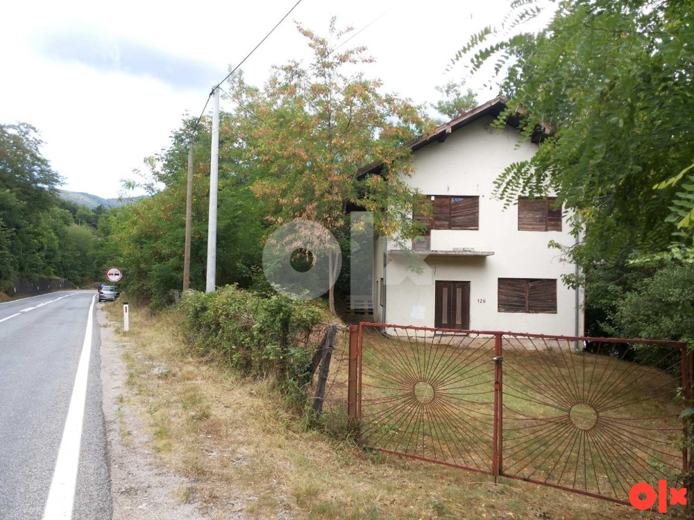 Jablaničko jezeo, Ostrožac, za investitore 10 920m2 sa zgradom 11