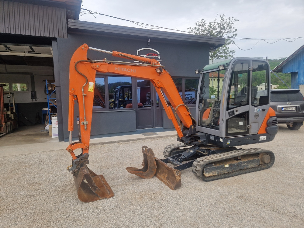 Mini bager Hitachi Zaxis ZX30 CLR