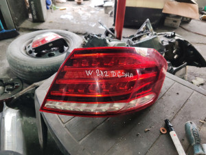 Stop svjetlo stopka Mercedes e kl w212 desna A2129060803