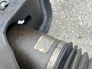 Diferencijal prednji poluosovina Jeep Liberty (fotografija 3)