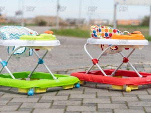 Djecija hodalica / hodaljka / setalica / hoda za bebe