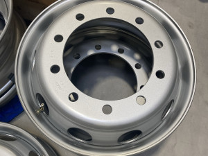 Celicne felge za autobuse i kamione 22,5x8,25