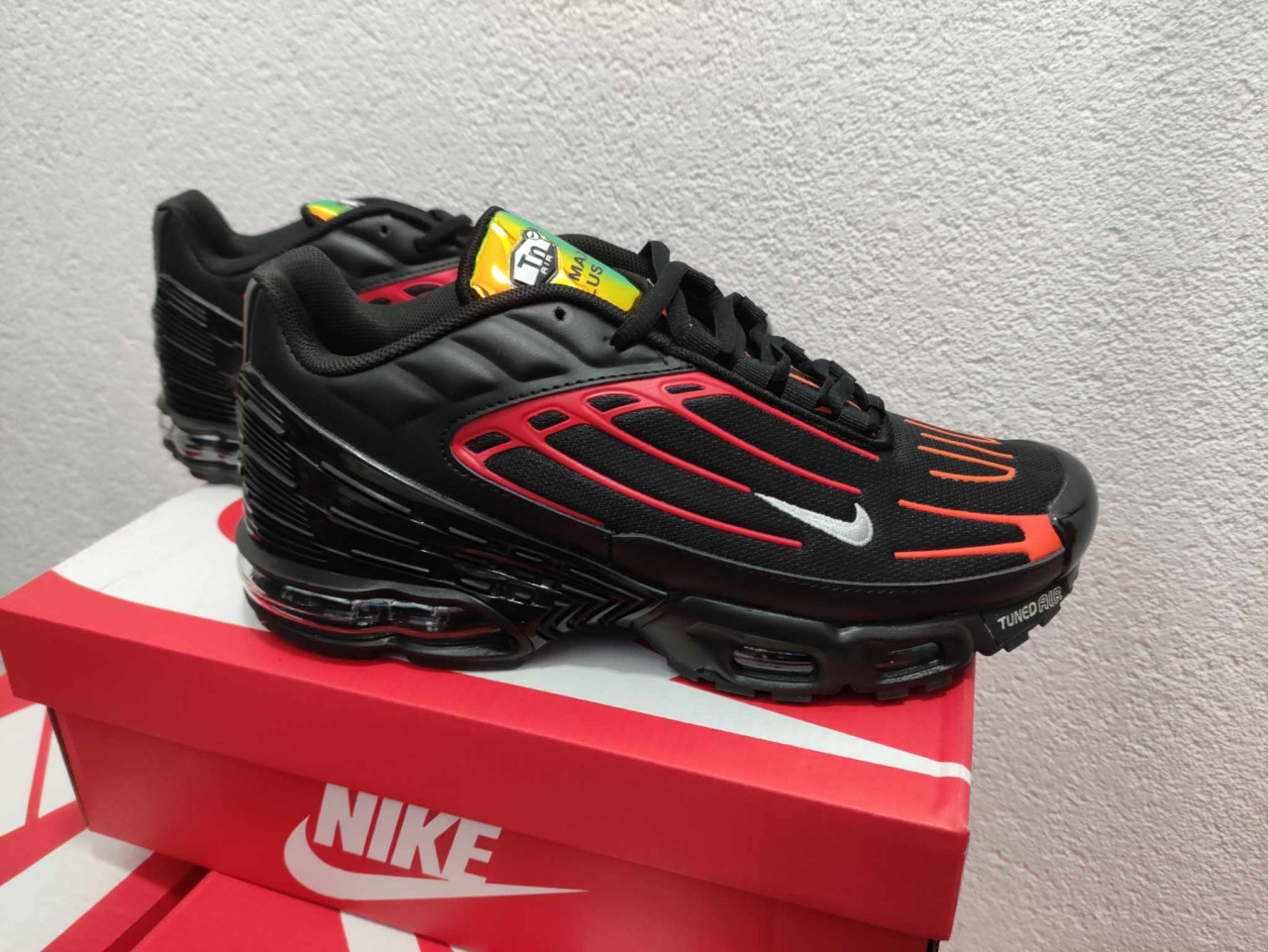 nike air max plus 3 blood orange