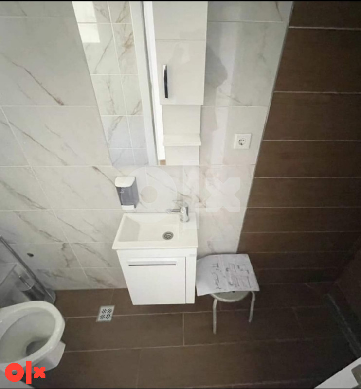 Izdaje se kuća/vila sa bazenom mjesecno 2500km min 1 god 22