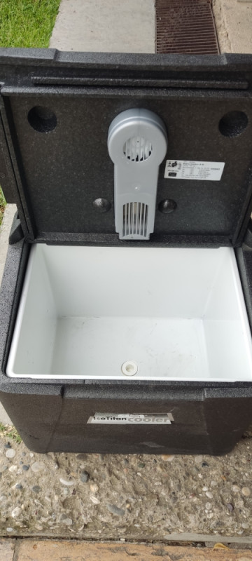 Frižider 12v Iso Titan Cooler Ostala kamp oprema