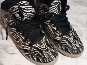 Skechers patike 37 broj prelijepe Kao nove