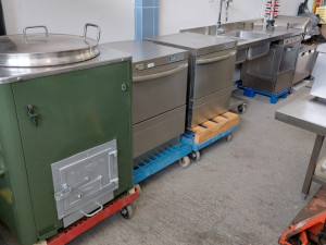 Masina za sudje.kazani  za profi kuhinje Ugostiteljska oprema