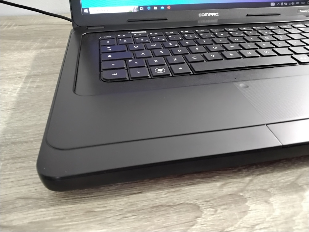 HP Compaq Presario CQ57/5GB Ram-a/320GB HDD