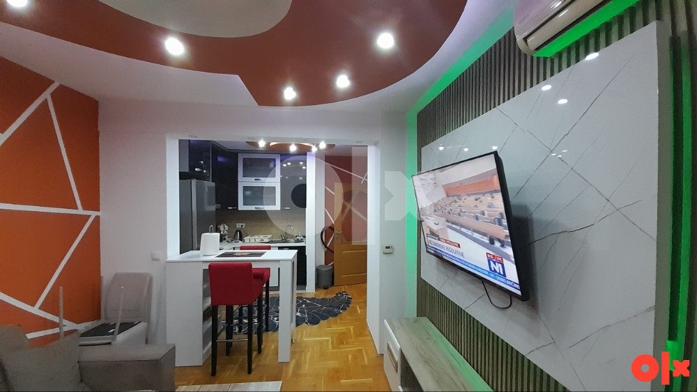 STAN NA DAN-STUP, TIBRA 1, TOP LOKACIJA KOD HOTELA RADON PLAZA 21