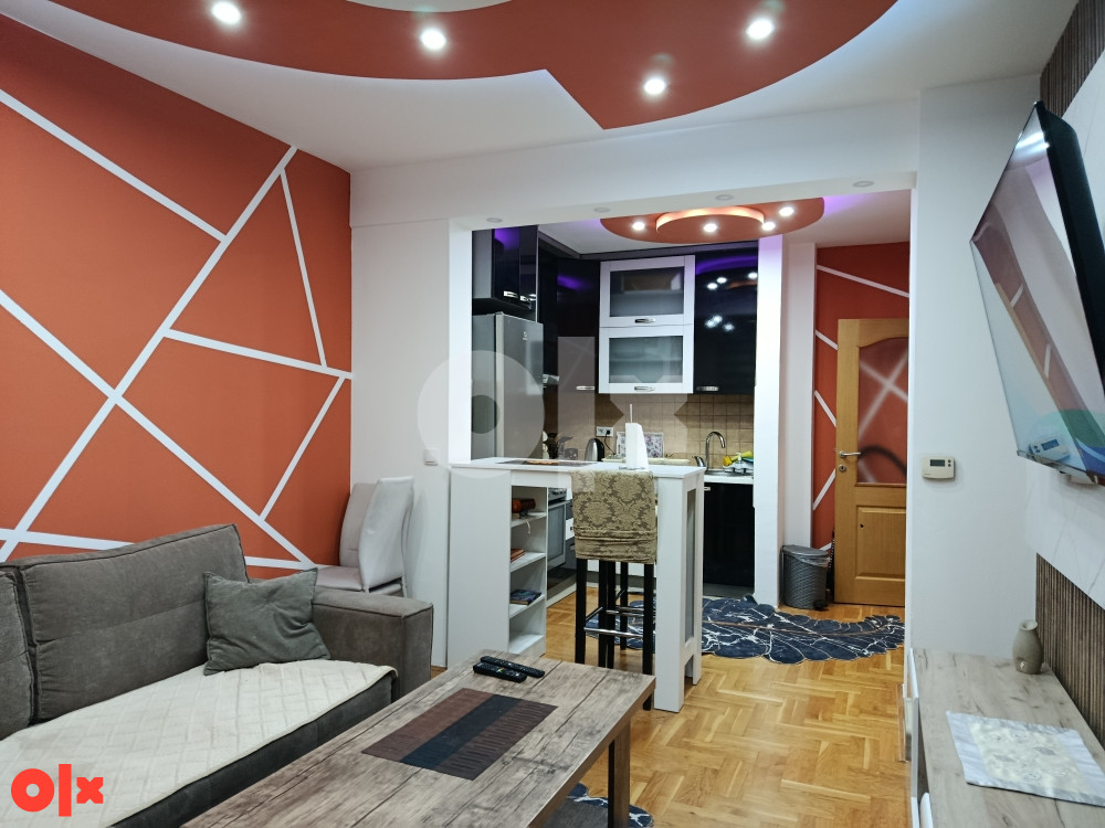STAN NA DAN-STUP, TIBRA 1, TOP LOKACIJA KOD HOTELA RADON PLAZA 3