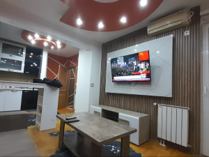 STAN NA DAN-STUP, TIBRA 1, TOP LOKACIJA KOD HOTELA RADON PLAZA