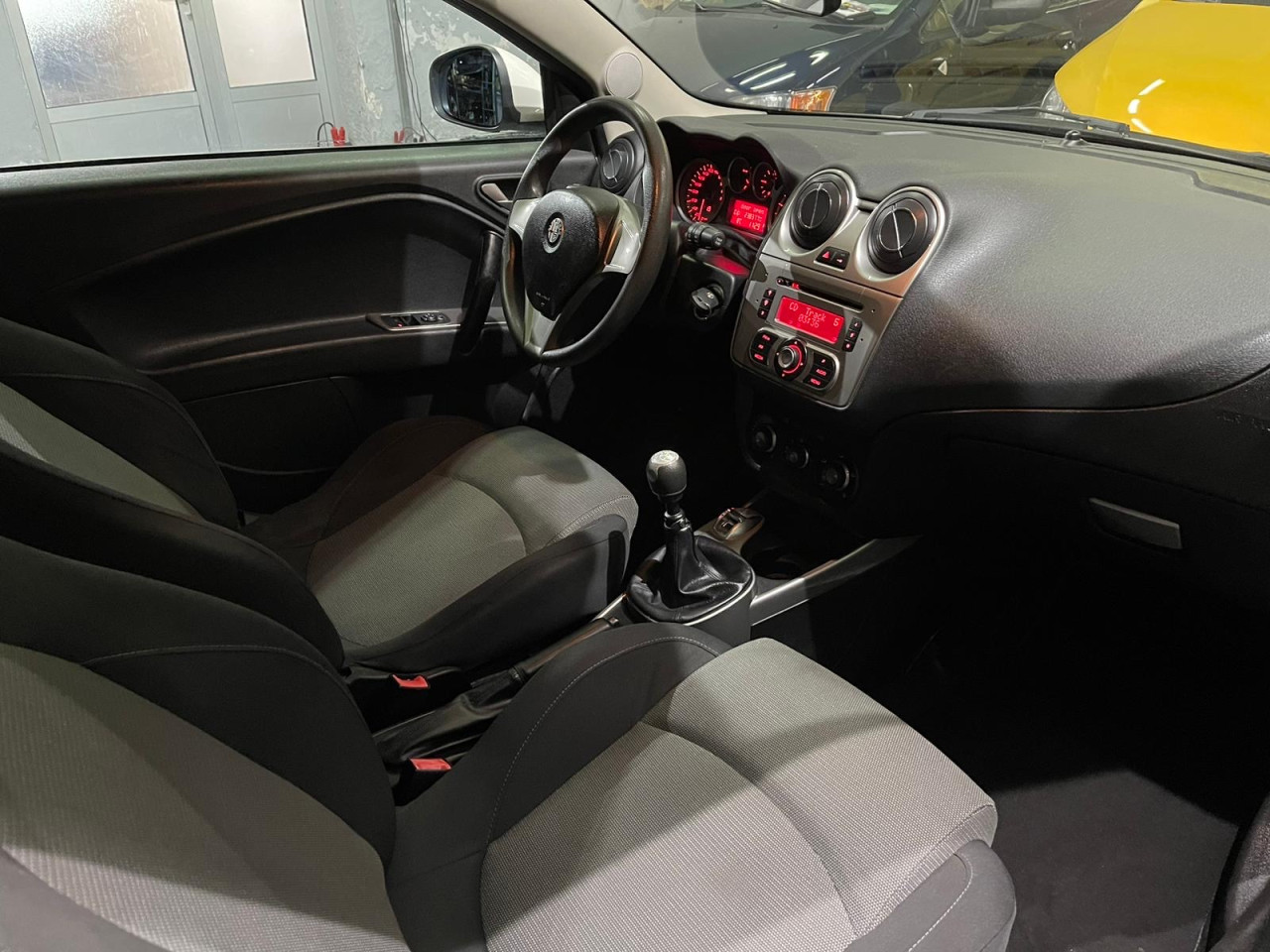 ALFA MITO 1.4 BENZIN, 2011 GODINA, ALU FELGE, CD-MP3