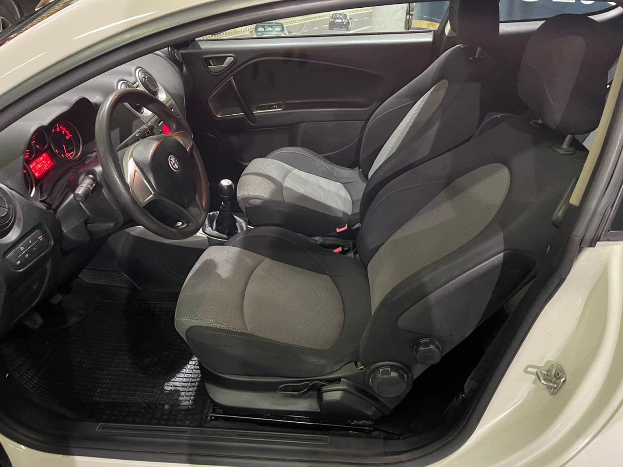 ALFA MITO 1.4 BENZIN, 2011 GODINA, ALU FELGE, CD-MP3