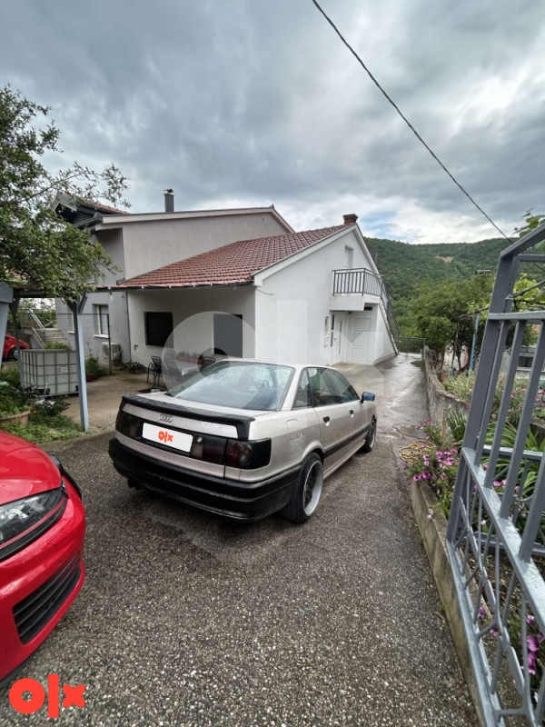 Audi 80