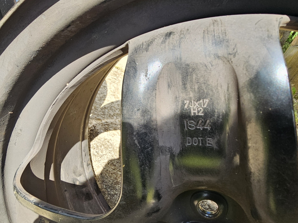 Felge 5x108 Opel Astra J Zafira 7J 17 tockovi 2015 7J 17 et44