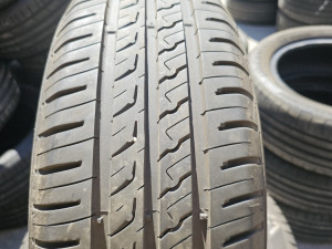 Prodajem 2 gume 195 60 15 Barum 7mm 2020.g