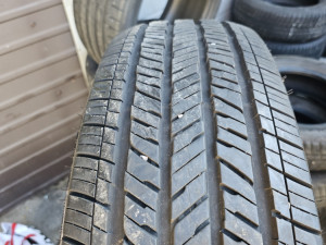Prodajem 4 gume 255 70 18 Bridgestone 8mm