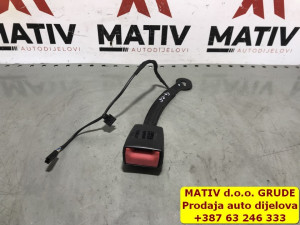 Utikač pojasa DESNI Audi A3 8V 2013 8V0857756B