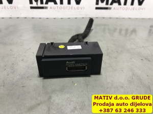 Interface AMI konektor priključak Audi A3 8V 8V0035736 2013