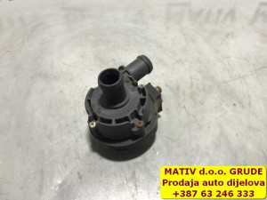 POMOĆNA pumpa vode Audi A3 8V 2,0 TDI 2013 5G0965567