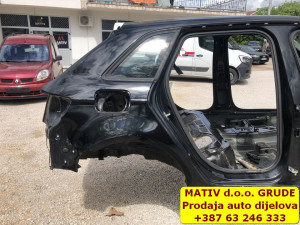 Zadnji bok DESNI STRANICA DESNA Audi A3 8V Sportback 2013