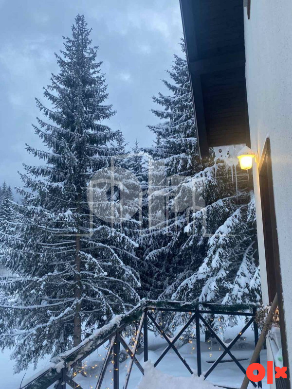 Odlična vikend vila Dvorišta Jahorina na placu od 500m2 3