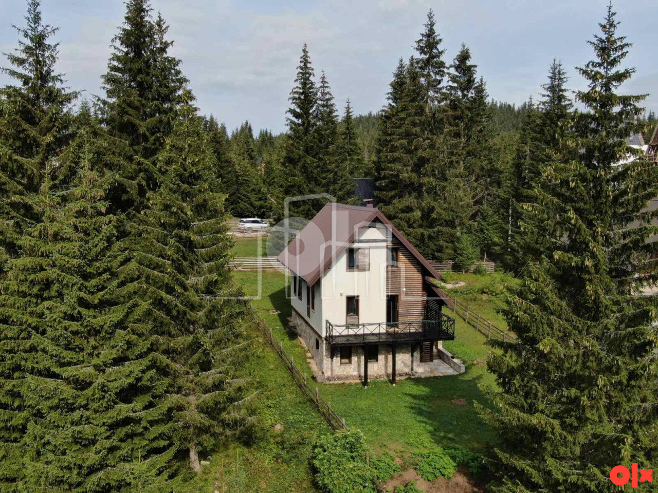 Odlična vikend vila Dvorišta Jahorina na placu od 500m2 14