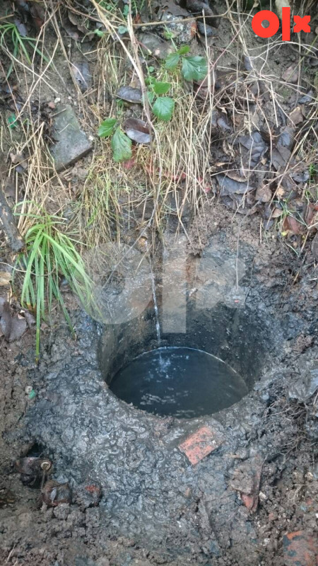 Zemlja i 2 kuce od cigle  sa garazom i stalom u Visokom 22