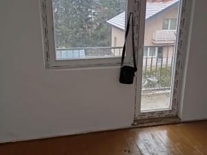 Zemlja i 2 kuce od cigle  sa garazom i stalom u Visokom photo 4