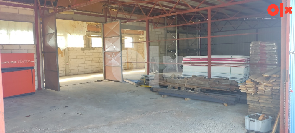 Poslovni objekat proizvodnja Skladišta i hale Prnjavor 2400m2 3