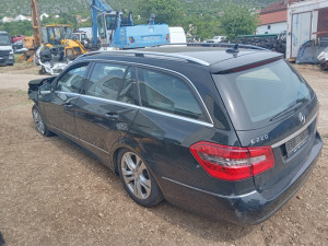 Vozilo u dijelovima Mercedes E220 W212