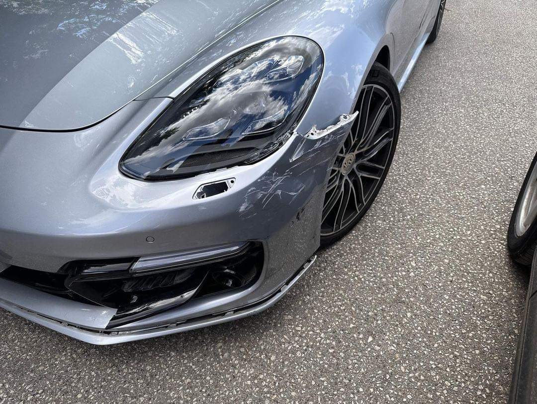 Porsche Panamera far ostecen udaren 971 941 035 J