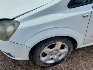 Blatobran opel zafira b lijevi desni