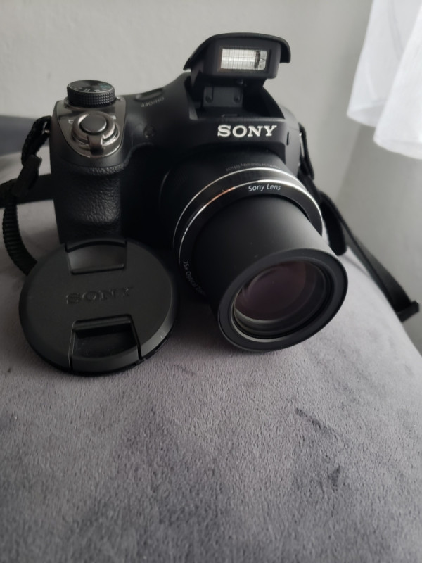 Fotoaparat DSC H300 sa optickim zumiranjem od 35x Digitalni