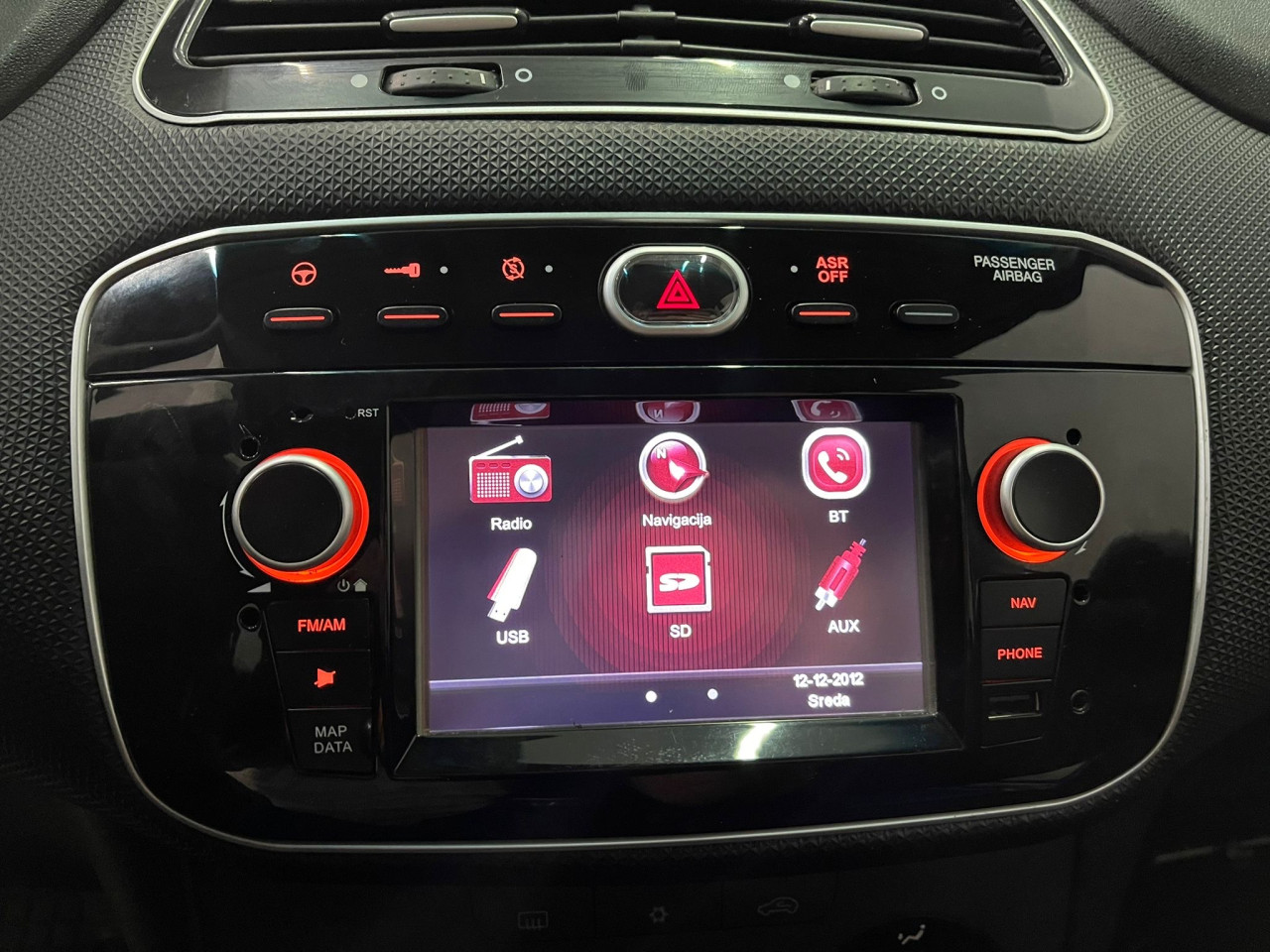 FIAT PUNTO 1.4i BENZIN/LPG, 2019 GODINA, NAVIGACIJA