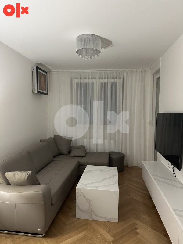 Stan na dan Banja Luka sa garažom blizina kliničkog Paprikovac - Więcej