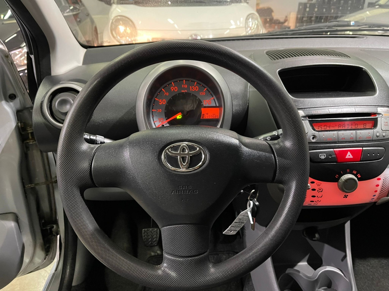 TOYOTA AYGO 1.0 BENZIN, 2011 GODINA