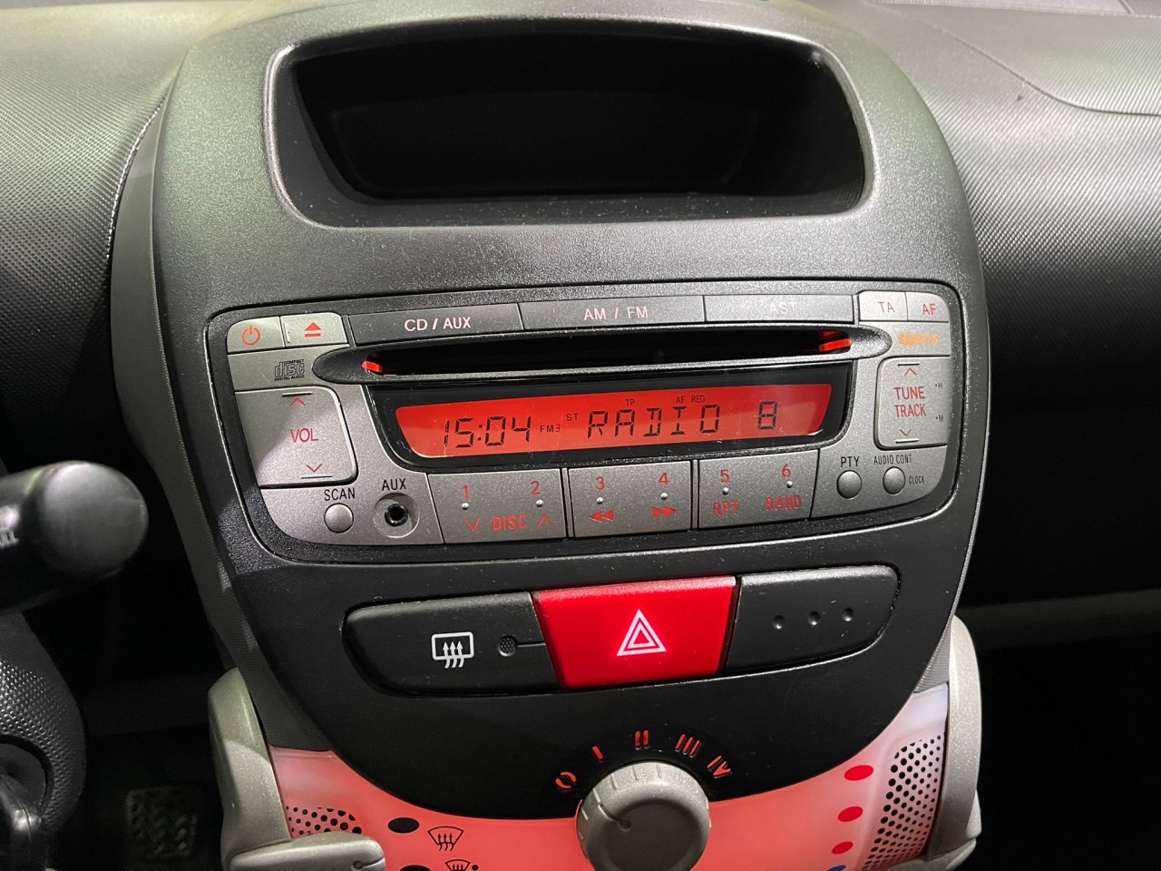 TOYOTA AYGO 1.0 BENZIN, 2011 GODINA