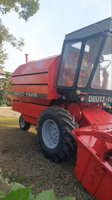 Kombajn DEUTZ FAHR 1002