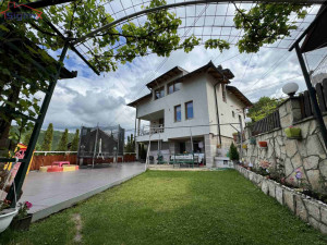 Kuća/ Stari Grad Sarajevskih gazija/ 3 etaže/ 2 garaže