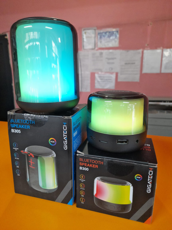 BLUETOOTH,AUX,USB,TF ZVUCNICI RGB
