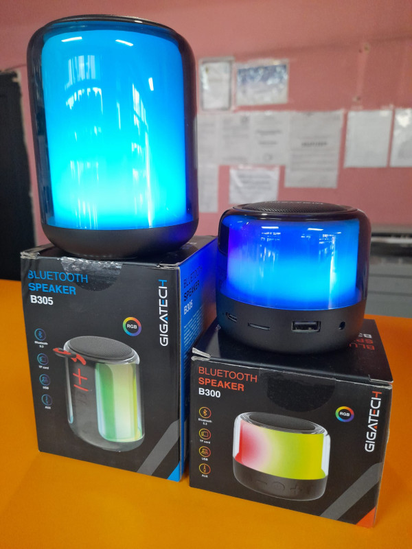 BLUETOOTH,AUX,USB,TF ZVUCNICI RGB