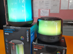 BLUETOOTH,AUX,USB,TF ZVUCNICI RGB