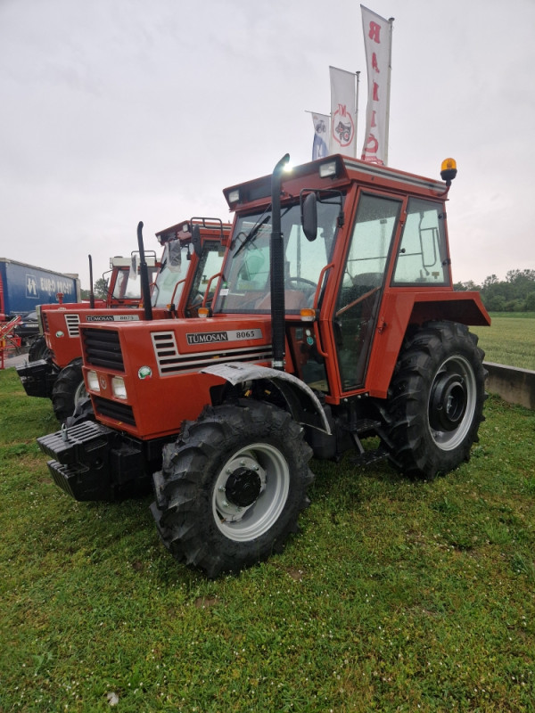 Traktor FIAT 8075